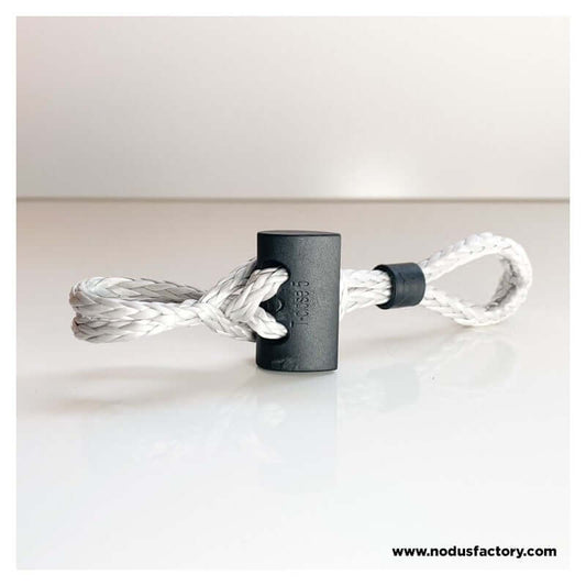 Snap Shackle « Halyard & Sheets » Nodus | snap-shackle-halyard-sheets-nodus | Nodus