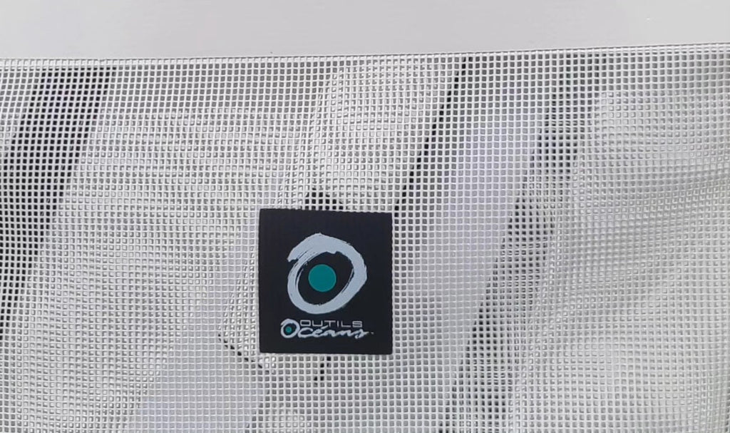Close up picture of the mesh for the Lee Cloth by Outils Oceans